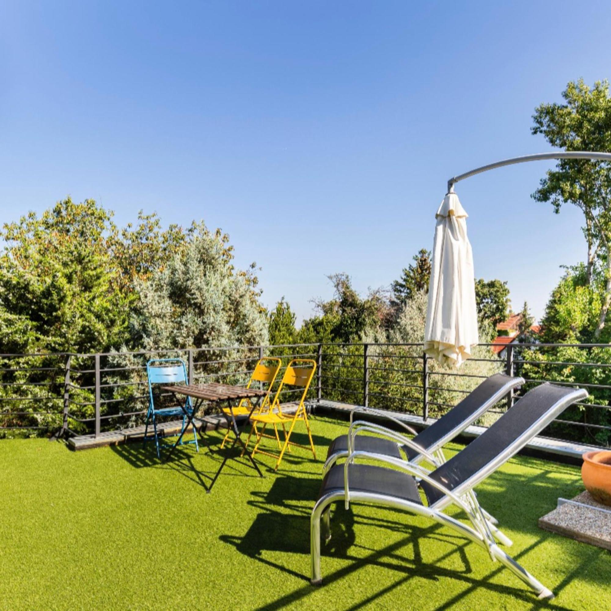 Maharaja Mountain Palace With Free Privat Parking And Garden Budapest Exterior photo